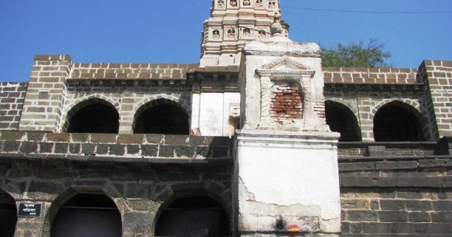 Gomukha Temple - Lonar