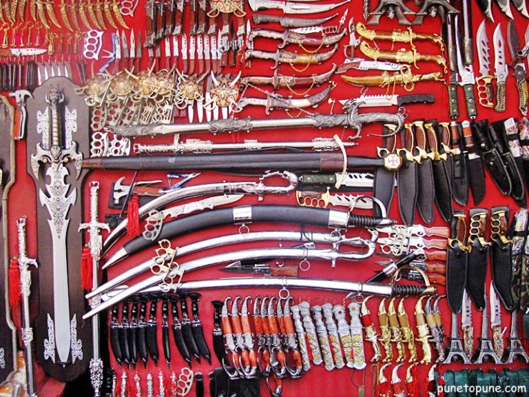 Weaponry at Pushkar Market