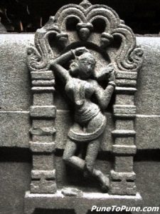 Darpana Sundari (Beauty with Mirror)