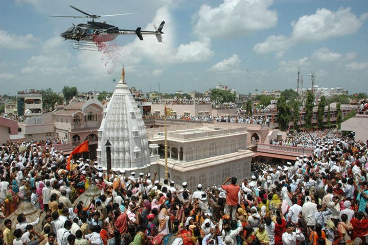 Gajanan Maharaj Temple - Shegaon