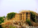 Ruins around Pravara Sangama